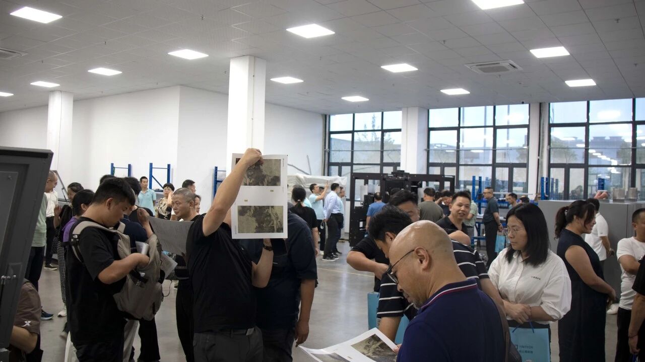 1763713696635525.jpg 250c6ded5436f8c585fa4c41e7ed21c1.jpg