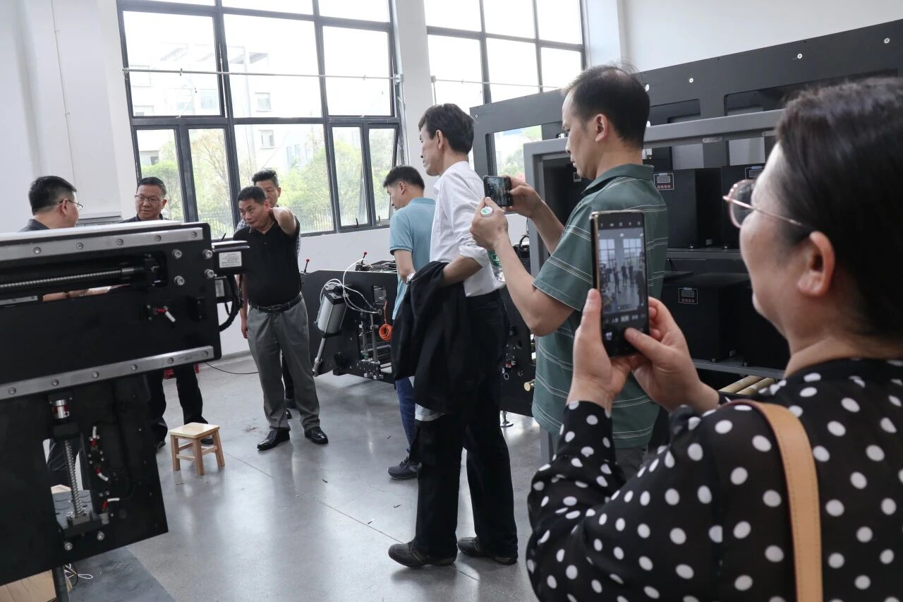 1764211621779591.jpg 1555fdc2c9cfb6fd39fd96969e801182.jpg