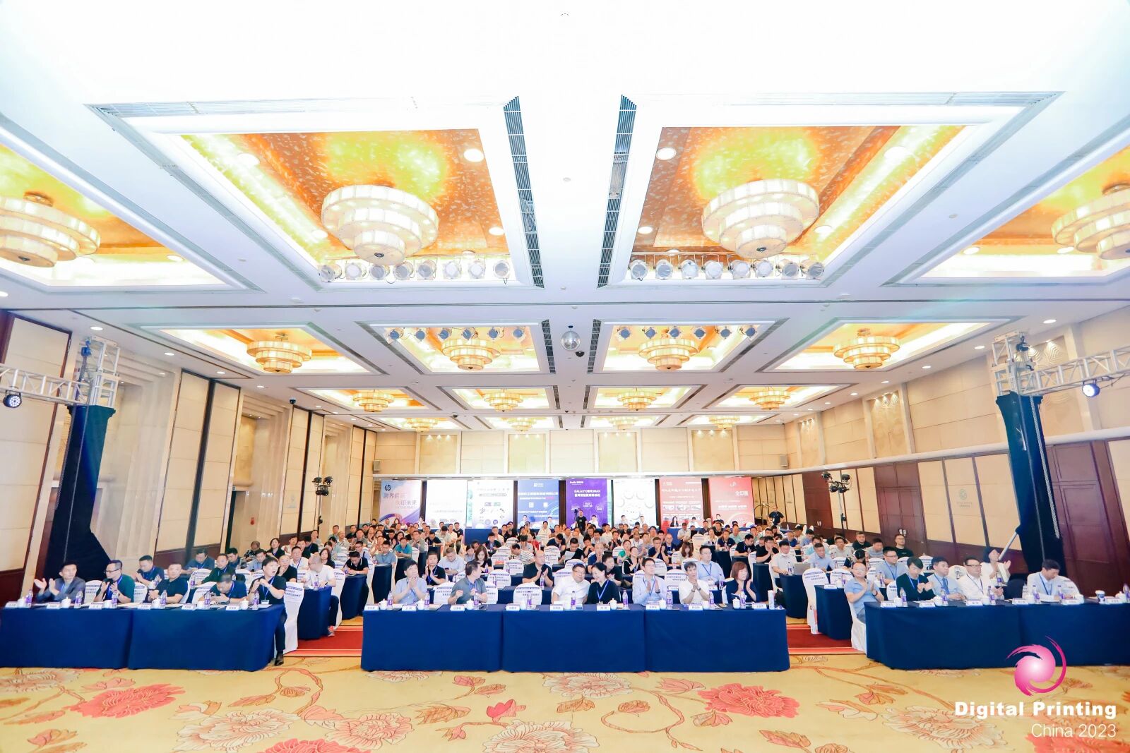 1764211802858433.jpg 8c2b2dd52cf2d2a320fb748bd8347e24.jpg