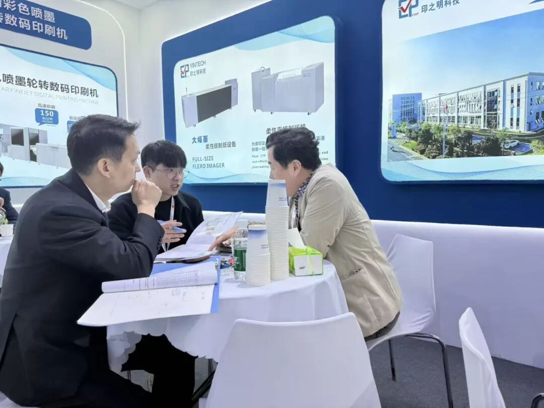 1765238875634642.jpg e3e5b278c3a7643fa5789b5dec685f91.jpg